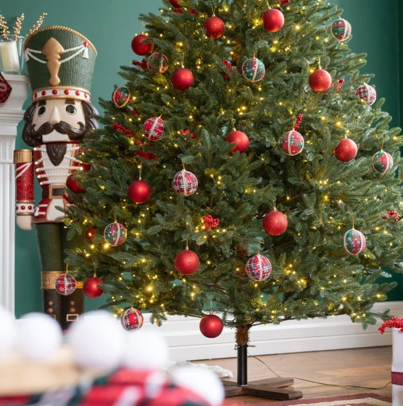 7ft Bellevarde Spruce Pre-Lit Christmas Tree 6845 Tips 1000 LED Lights - Image 10