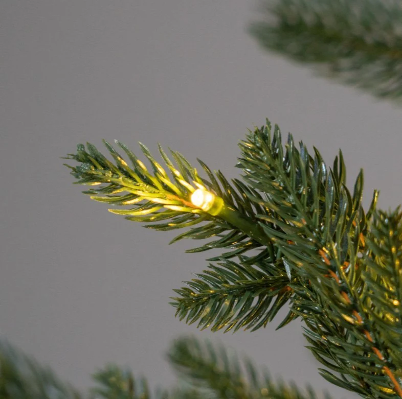 7ft Bellevarde Spruce Pre-Lit Christmas Tree 6845 Tips 1000 LED Lights - Image 7