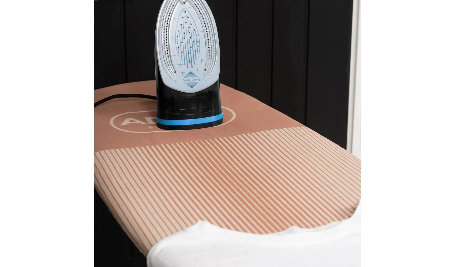 Addis Deluxe Large 135x46cm Ironing Board Stripes Adjustable Height - Image 6