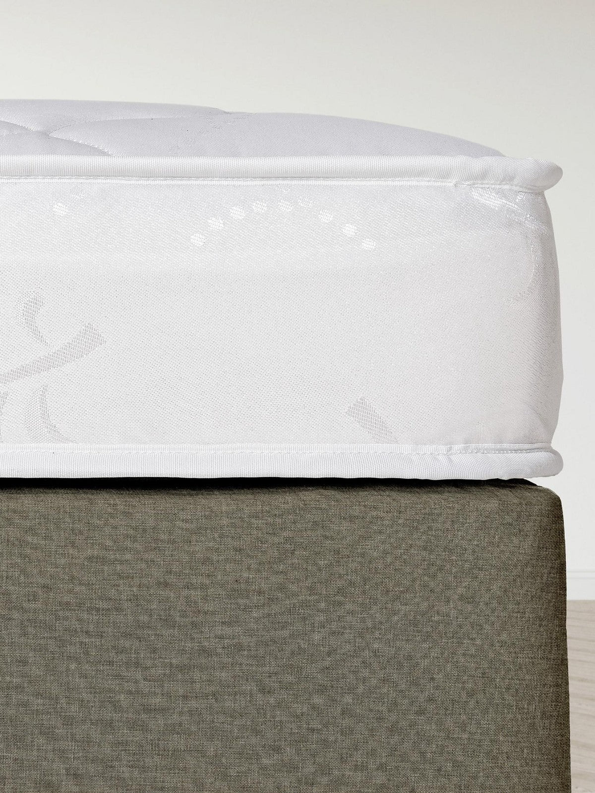 Airsprung Kids Premium Comfort Mattress Single 3ft 90 cm x 190 cm White - Image 5
