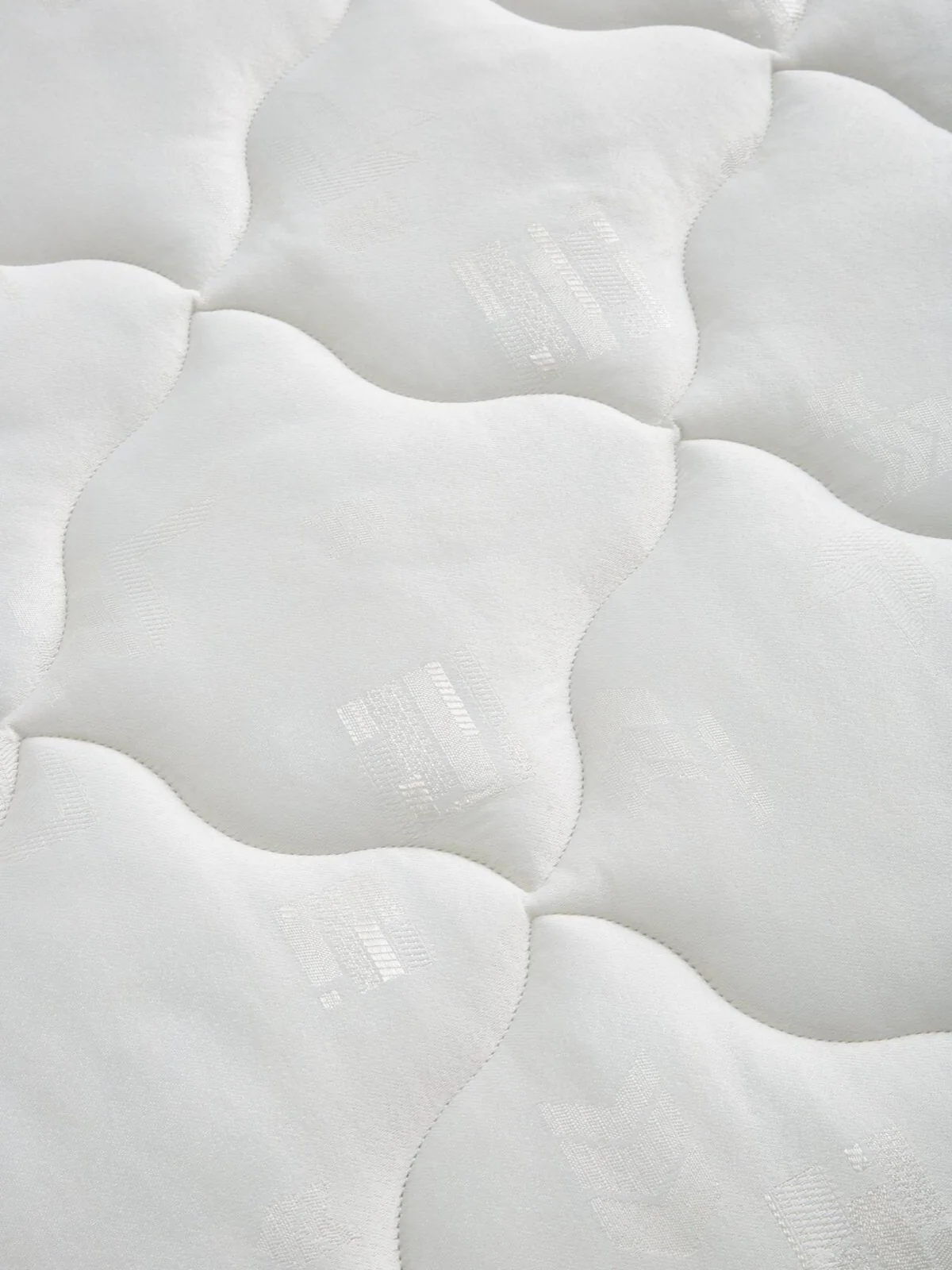 Airsprung Memory Foam Comfort Mattress Kingsize Supportive and Comfortable Sleep - Image 3
