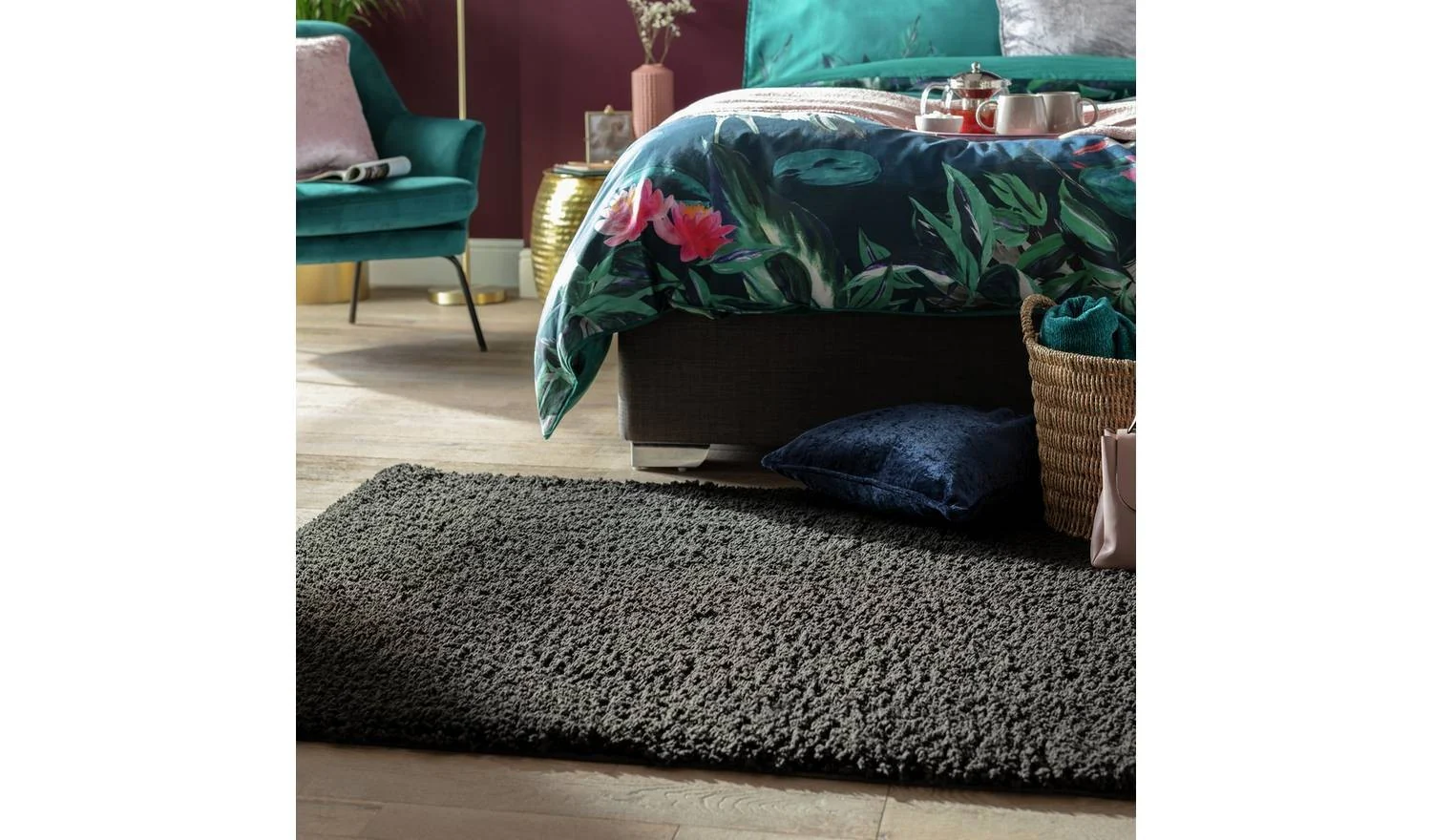 Cosy Black Shaggy Rug 120x170cm For Small Spaces Contemporary - Image 2