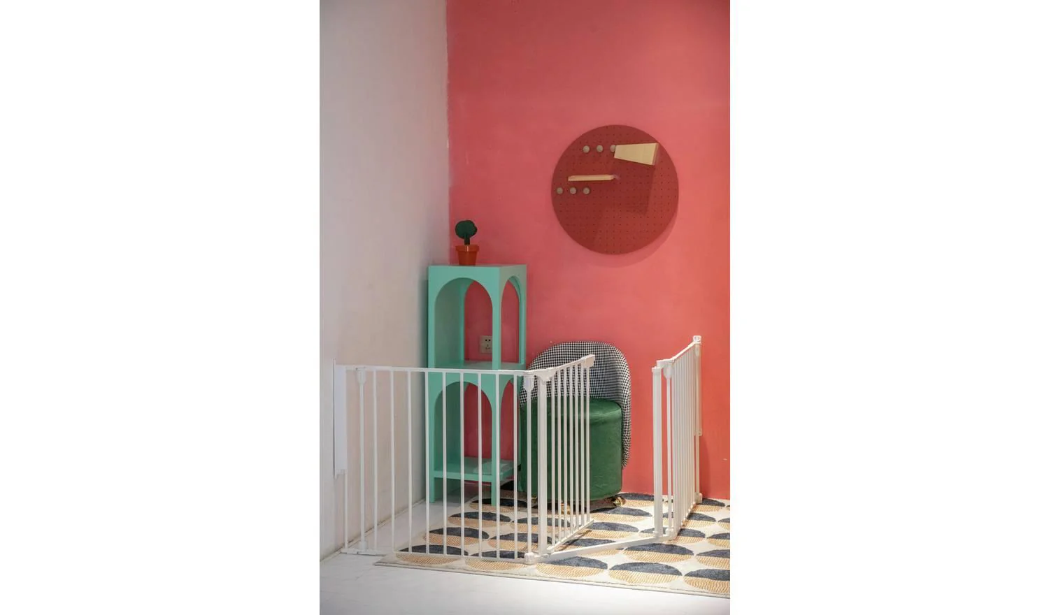 Cuggl XXL Wall Fix Room Divider Safety Gate Extra Wide 89-224cm - Image 5