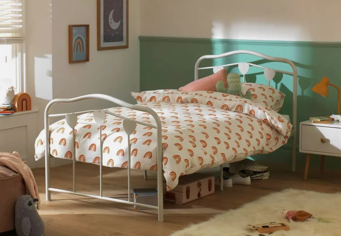 Hearts Single Metal Bed Frame White Kids Childrens Bedroom Furniture - Image 2