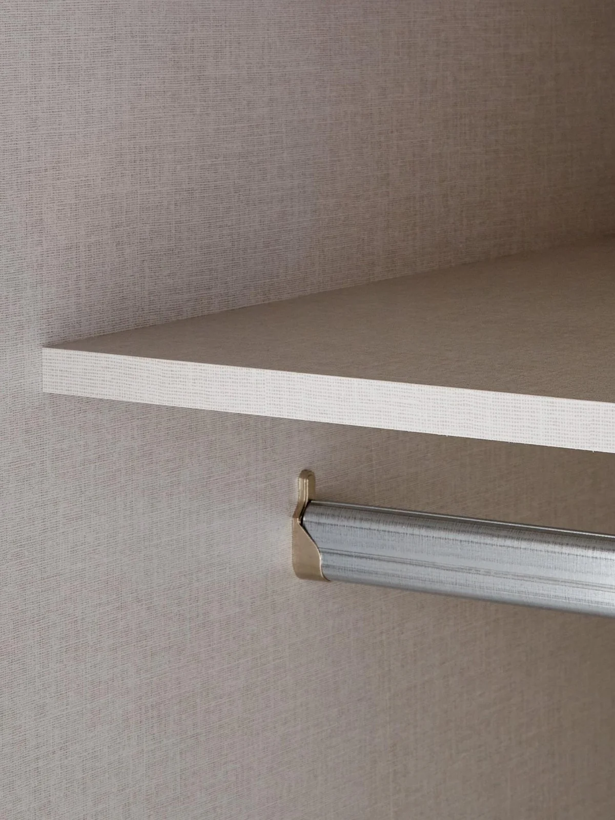 Houston 190cm Sliding Door Wardrobe White | 2 Full Mirror Doors | Large Storage - Image 5