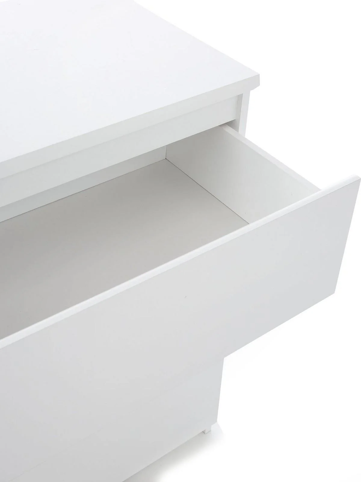 Lisson 3 Drawer Chest White Spacious and Stylish Bedroom Storage Solution - Image 4