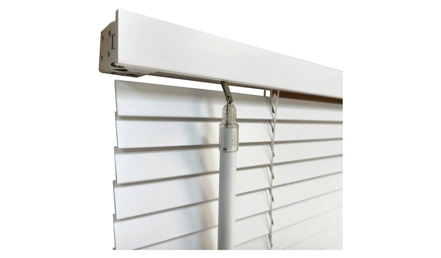 Little Black Book 25mm Venetian Blind White 90x160cm Easy Clean Surface - Image 3