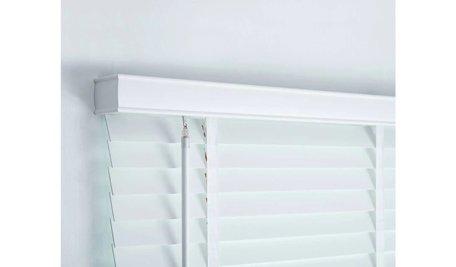 Little Black Book 50mm Venetian Blind White 160x160cm Light Control - Image 3
