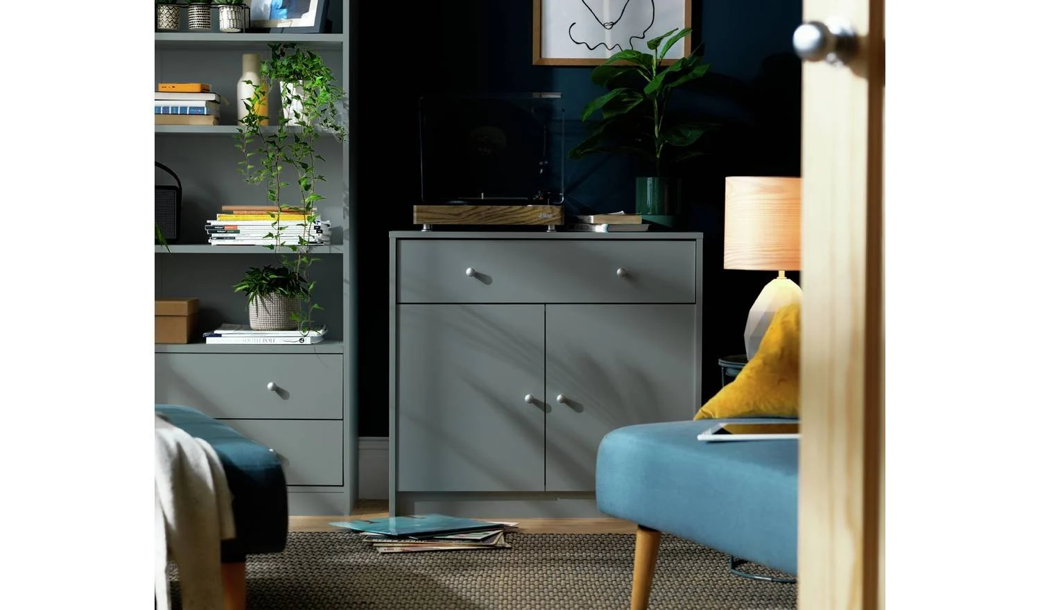 Maine 2 Door 1 Drawer Sideboard - Grey - Image 3