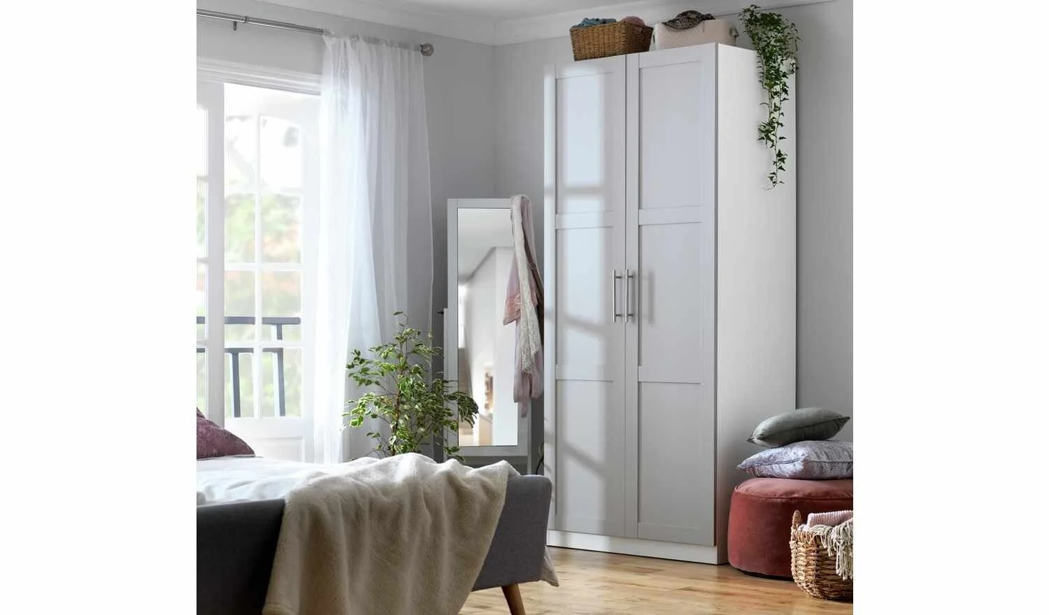 Munich Panelled 2 Door Wardrobe White  Elegant Spacious Bedroom Storage - Image 5