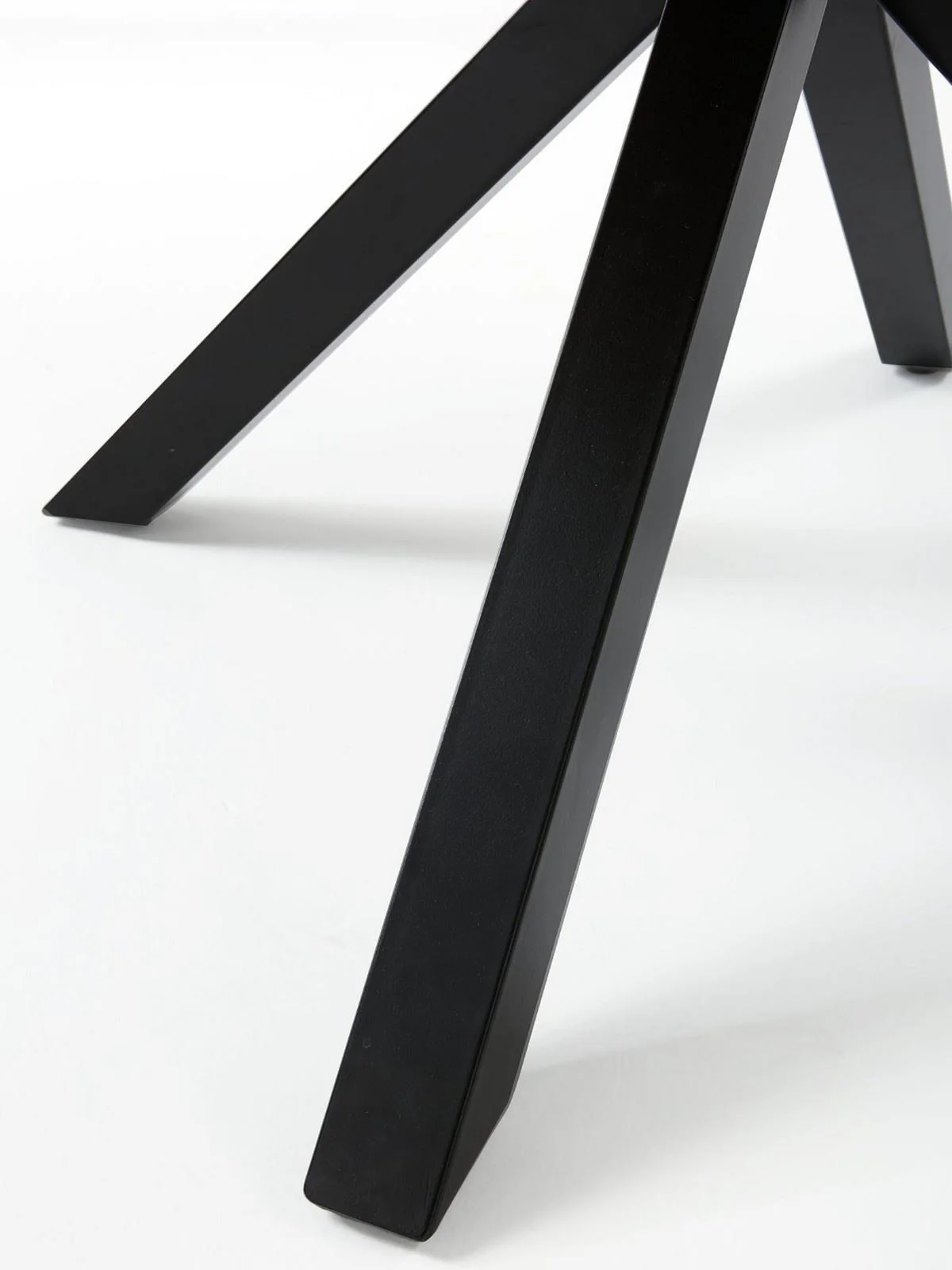 Oslo 120 cm Round Dining Table Oak & Black Modern Dining Room Furniture - Image 7