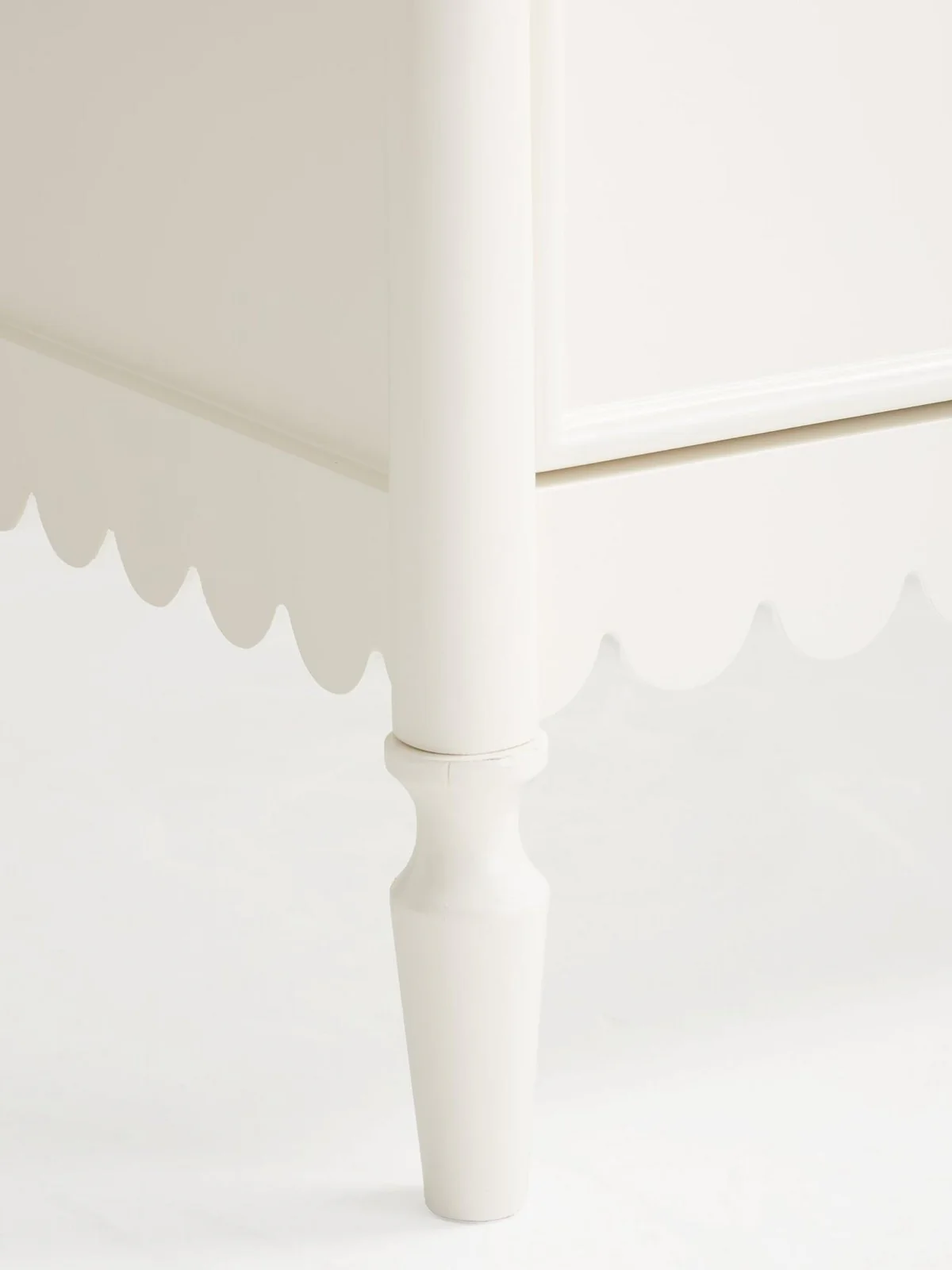 Scallop 2 Door Wardrobe White | Baroque Style | Drawer & Hanging Rail - Image 4