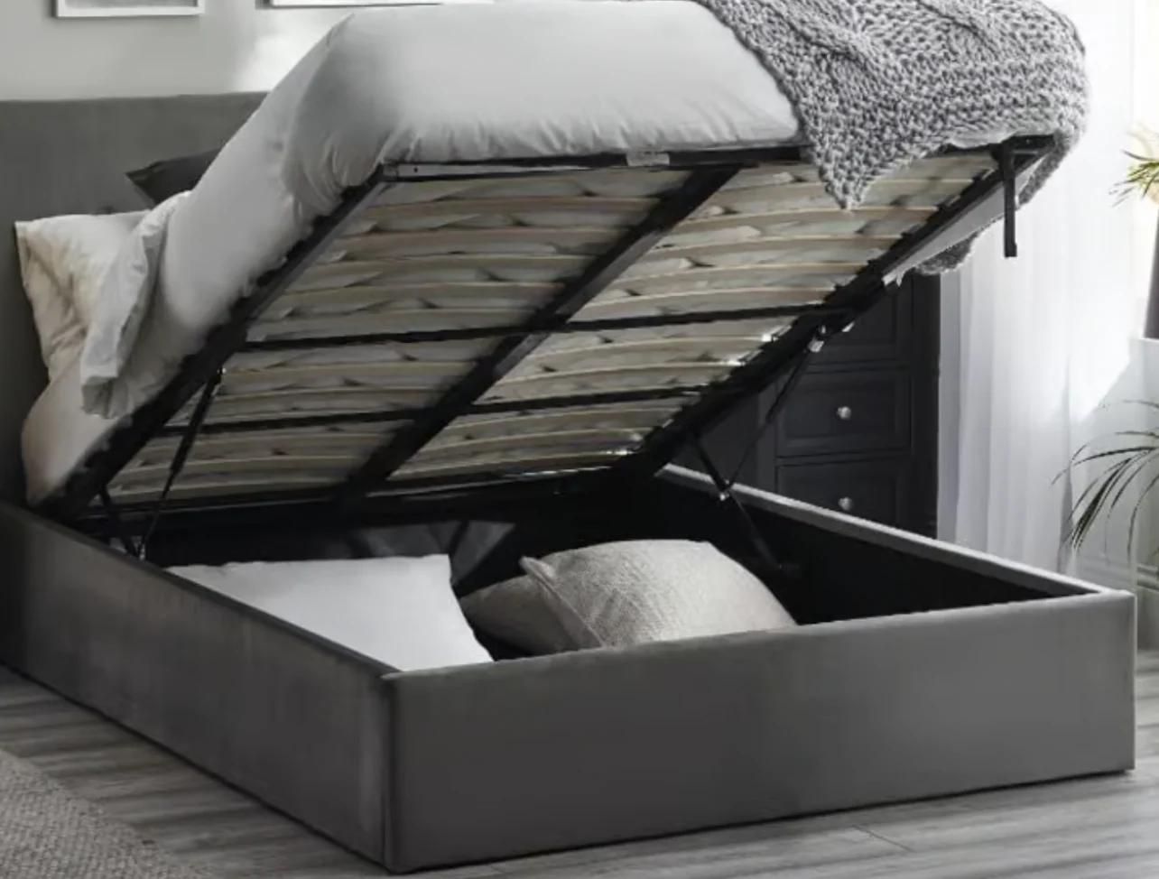 Shoreditch Grey Velvet Ottoman Storage Bed Frame 5ft King Size Elegant Bedroom - Image 3